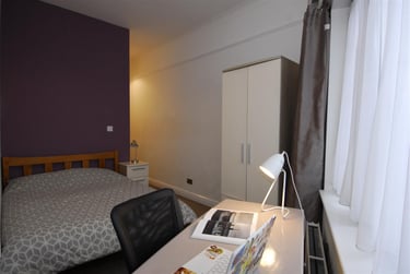 5 bed house, 2 Caprera Place, North Hill, Plymouth, PL46AG - Image 5